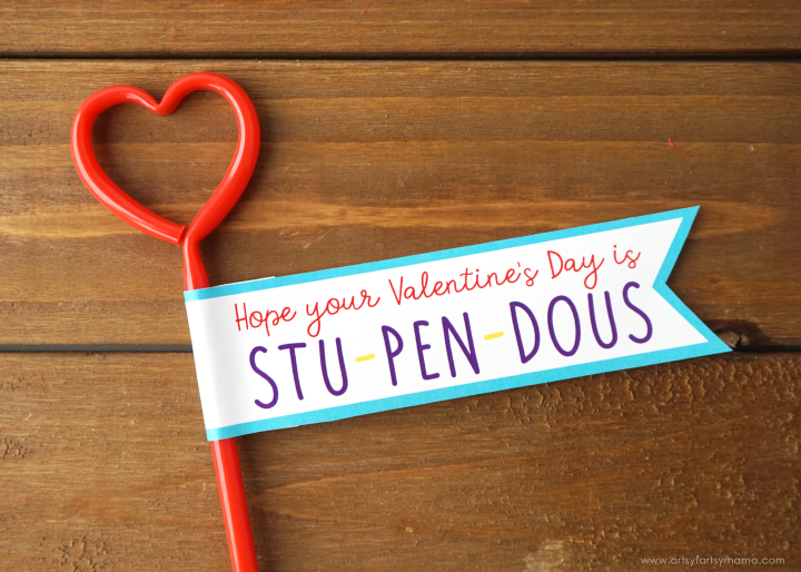 Wish friends or classmates a "Stu-Pen-Dous" Valentine's Day with these Free Printable Pen Valentines!