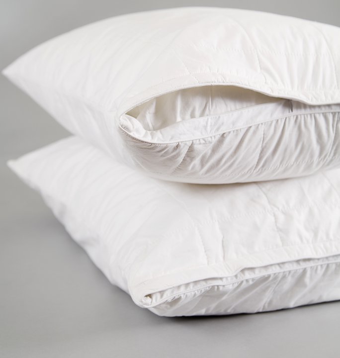 Hanging Off The Wire SmartSilk Pillows *Giveaway*