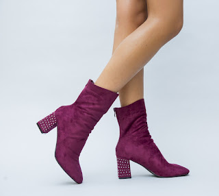 Botine grena inalte elegante de zi din piele intoarsa cu toc gros de iarna Botine grena inalte elegante de zi din piele intoarsa cu toc gros de iarna