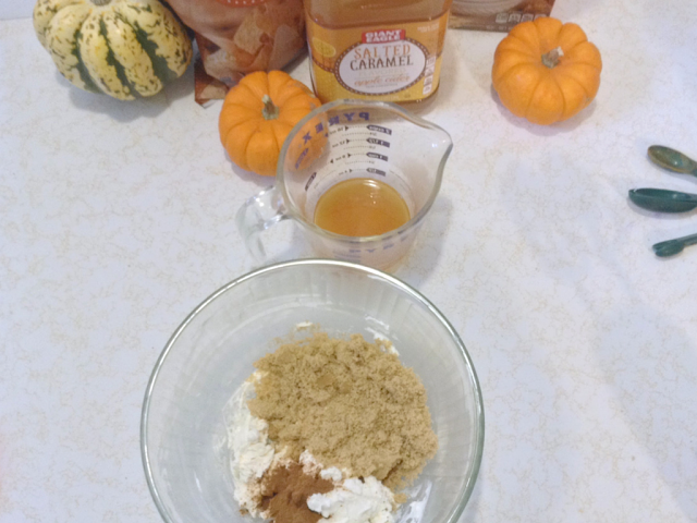 Salted Caramel Cider Dip Recipe Featuring #FlavorsOfFall from @GiantEagle
