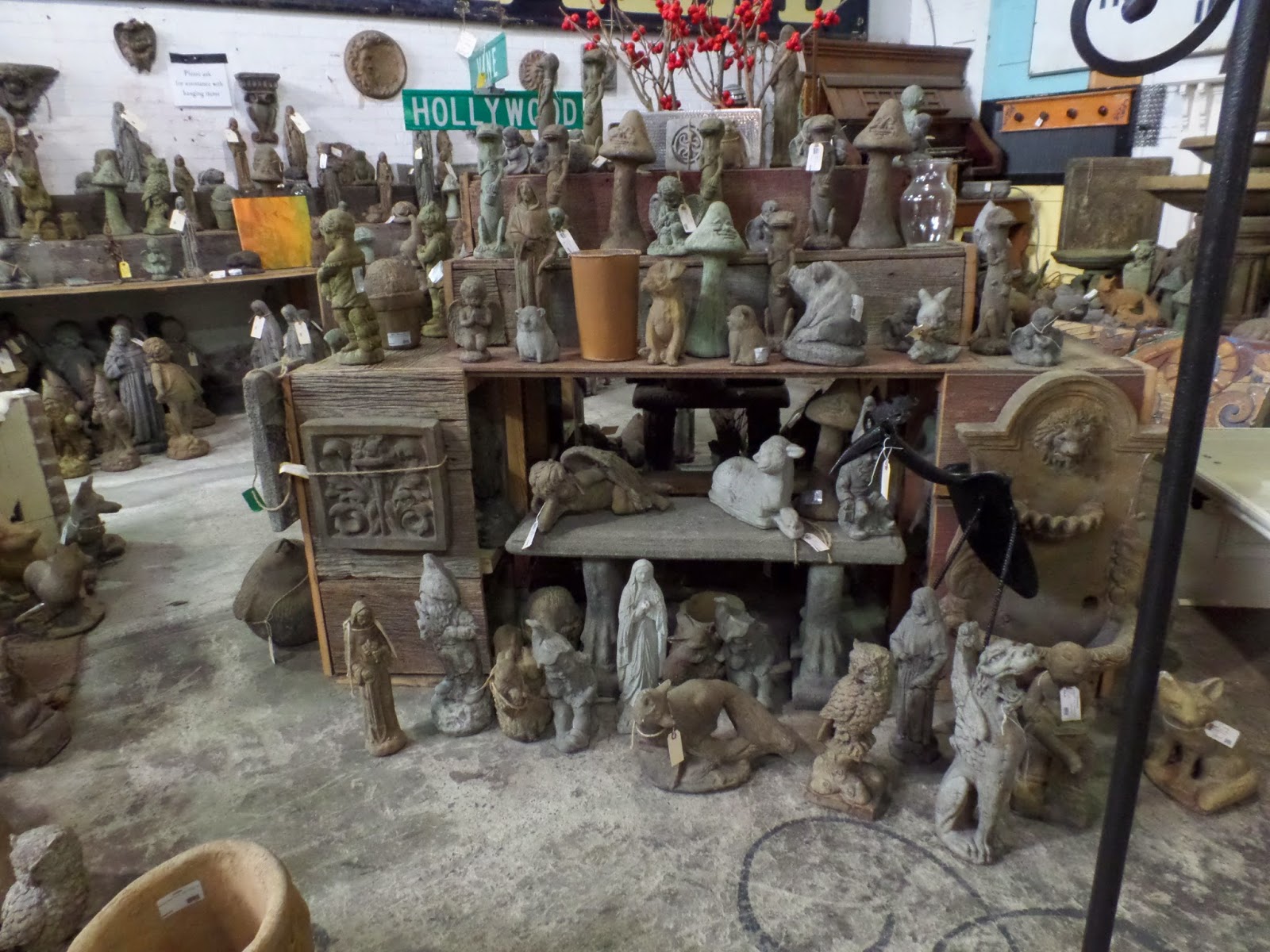 Shenandoah Gateway Farm Black Dog Salvage