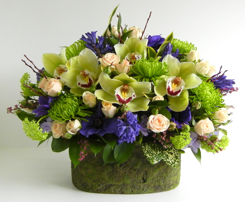 Artistry in Bloom's Blog 2011 Mother's Day FlowersVictoria BCHeart