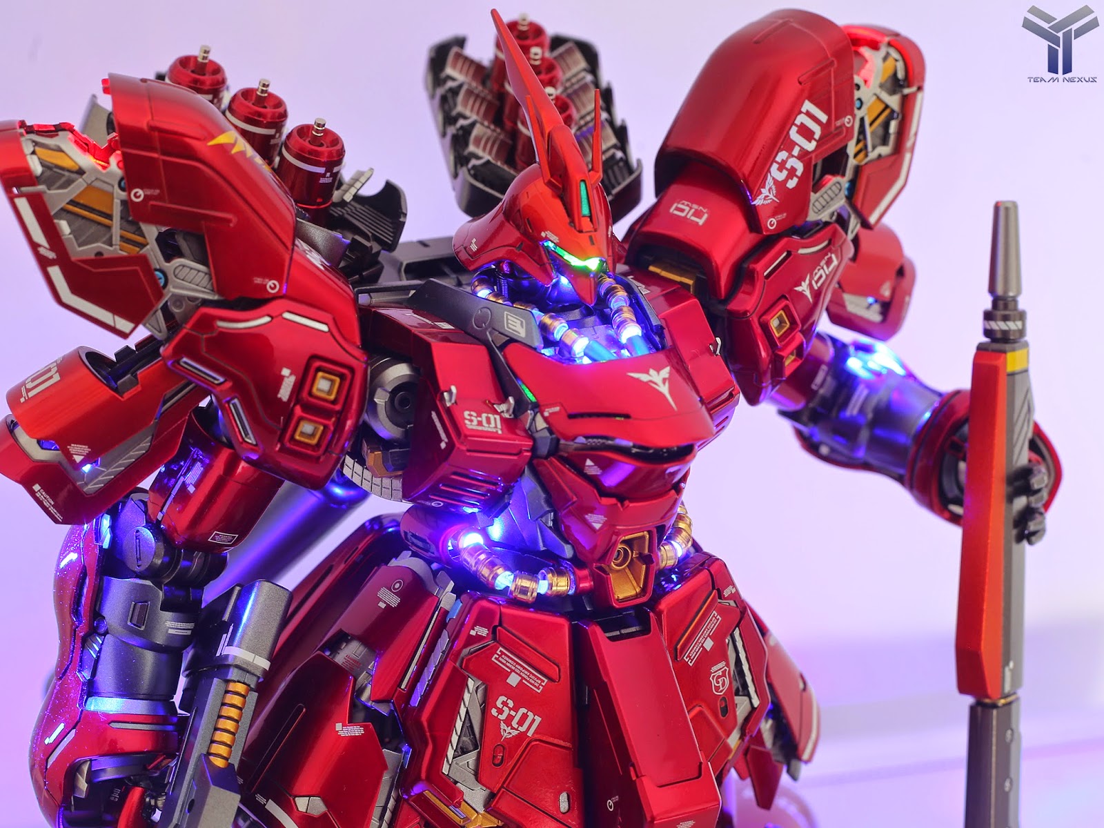MG 1/100 Sazabi Ver Ka Custom Metallic w/Led by Seth Tuna