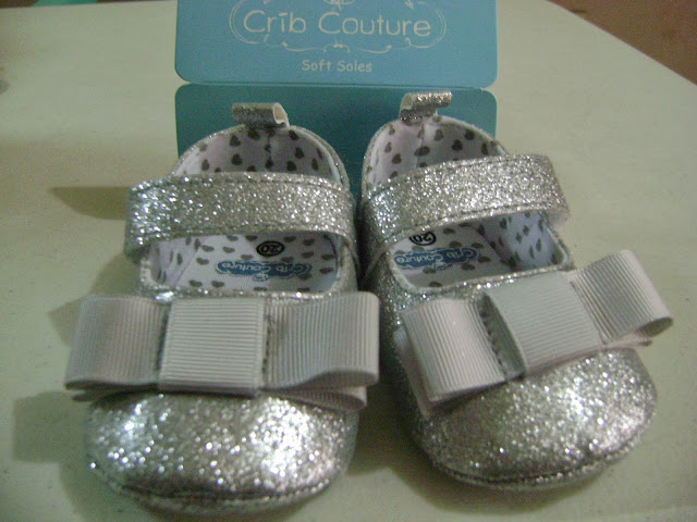 Finding Yogurt DIY/Review Spray Adhesive with Glitter Shoes