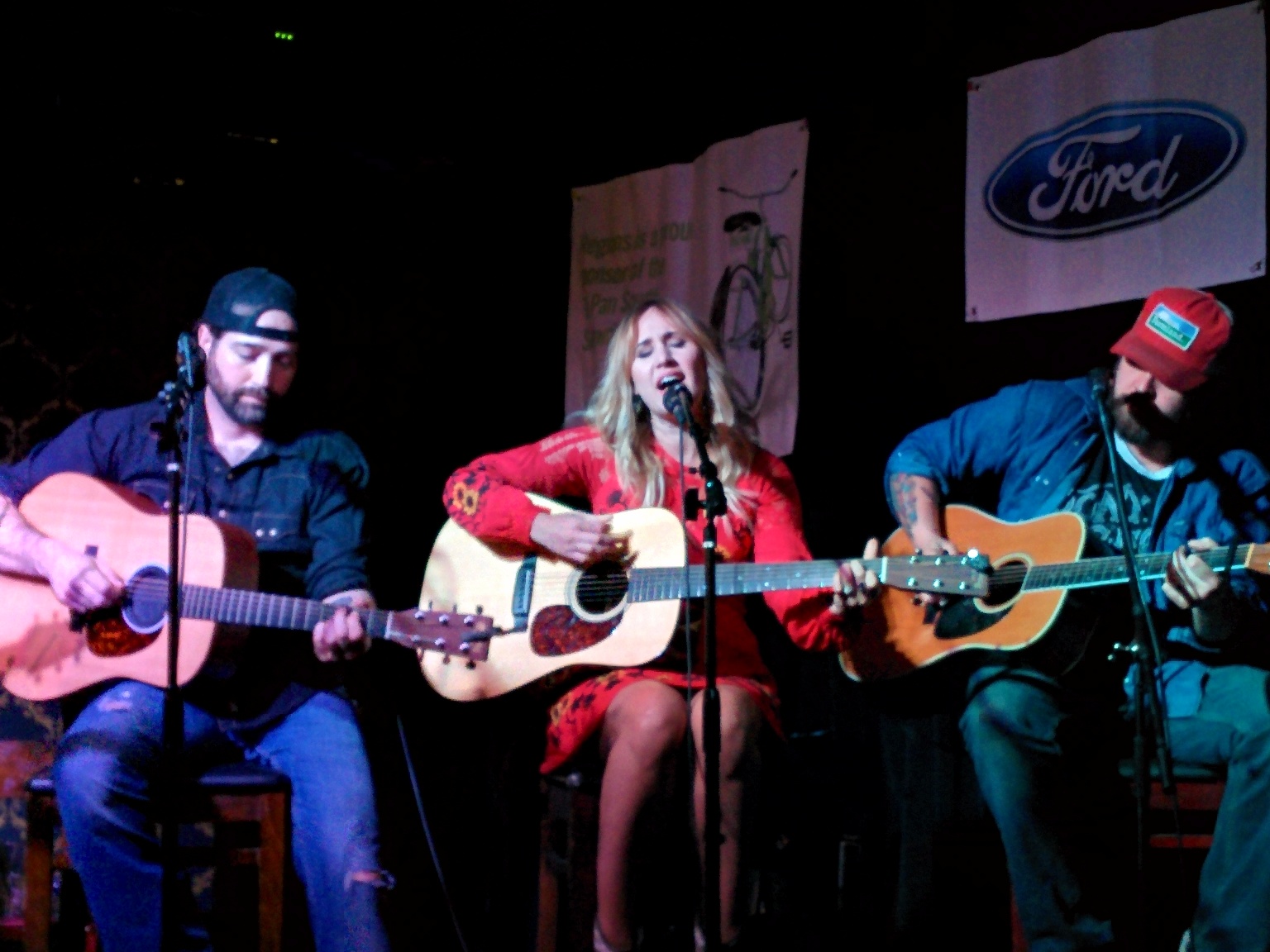 Songs Like Diamond Rings And Old Barstools Songs Like Diamond Rings And Old Barstools
