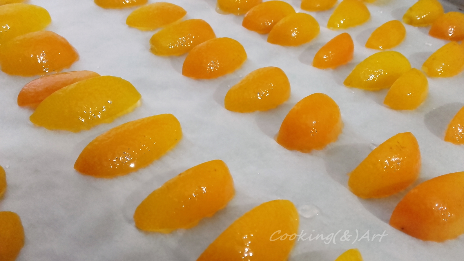 Σοκολατένια κουμκουάτ / Chocolate dipped kumquats Cooking & Art by