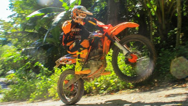 LENSA TRAIL ADVENTURE SELAYAR 2016 SELAYAR