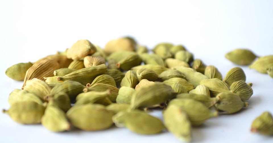 Sabz Elaichi Ke Faide Urdu Hindi Green Cardamom Benefits In Urdu Urdu