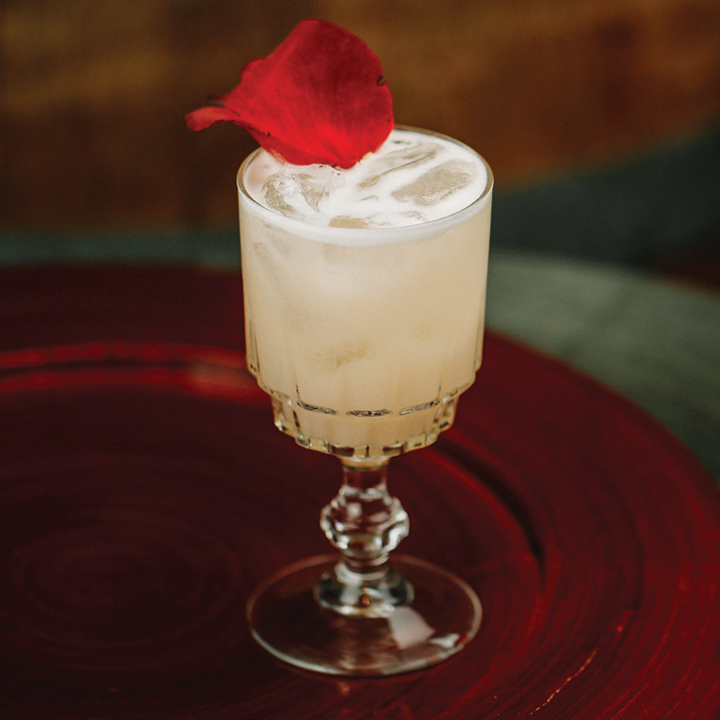 I Cocktails Rose Garden Cocktail