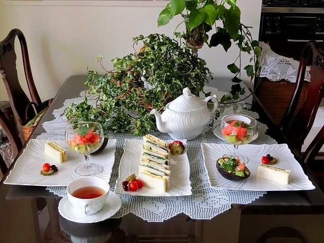 Bon Bon Art Cooking レシピ えびアボカドココットとたまごサンドイッチ 休日ブランチ