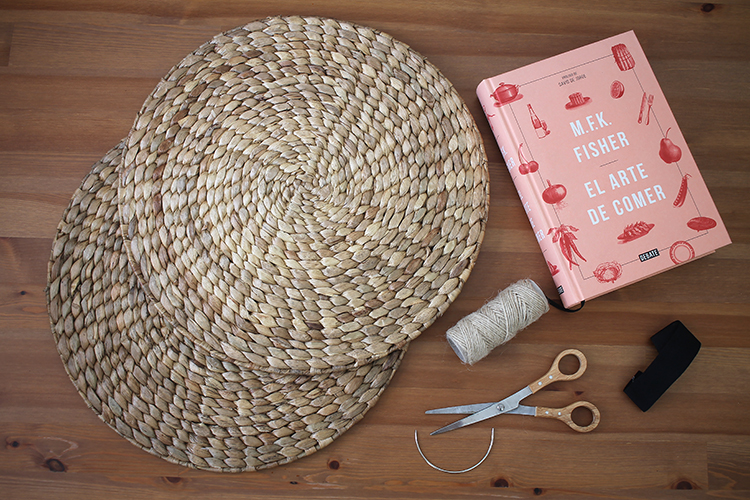 diy round straw bag