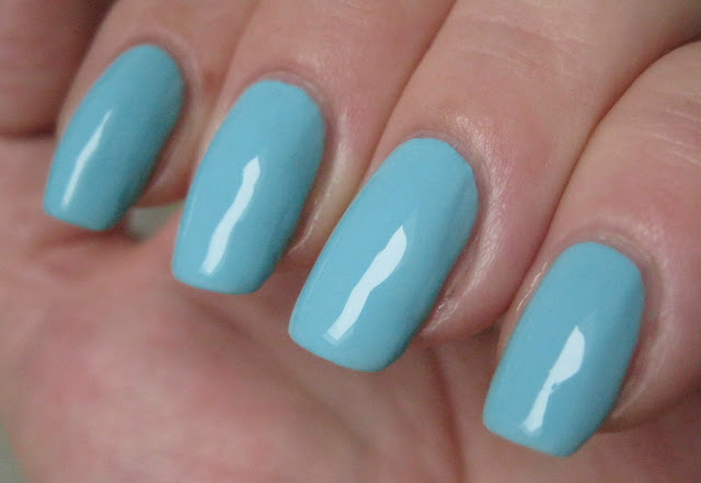 Lacquer Slacker Liz: KBShimmer In Yacht Water