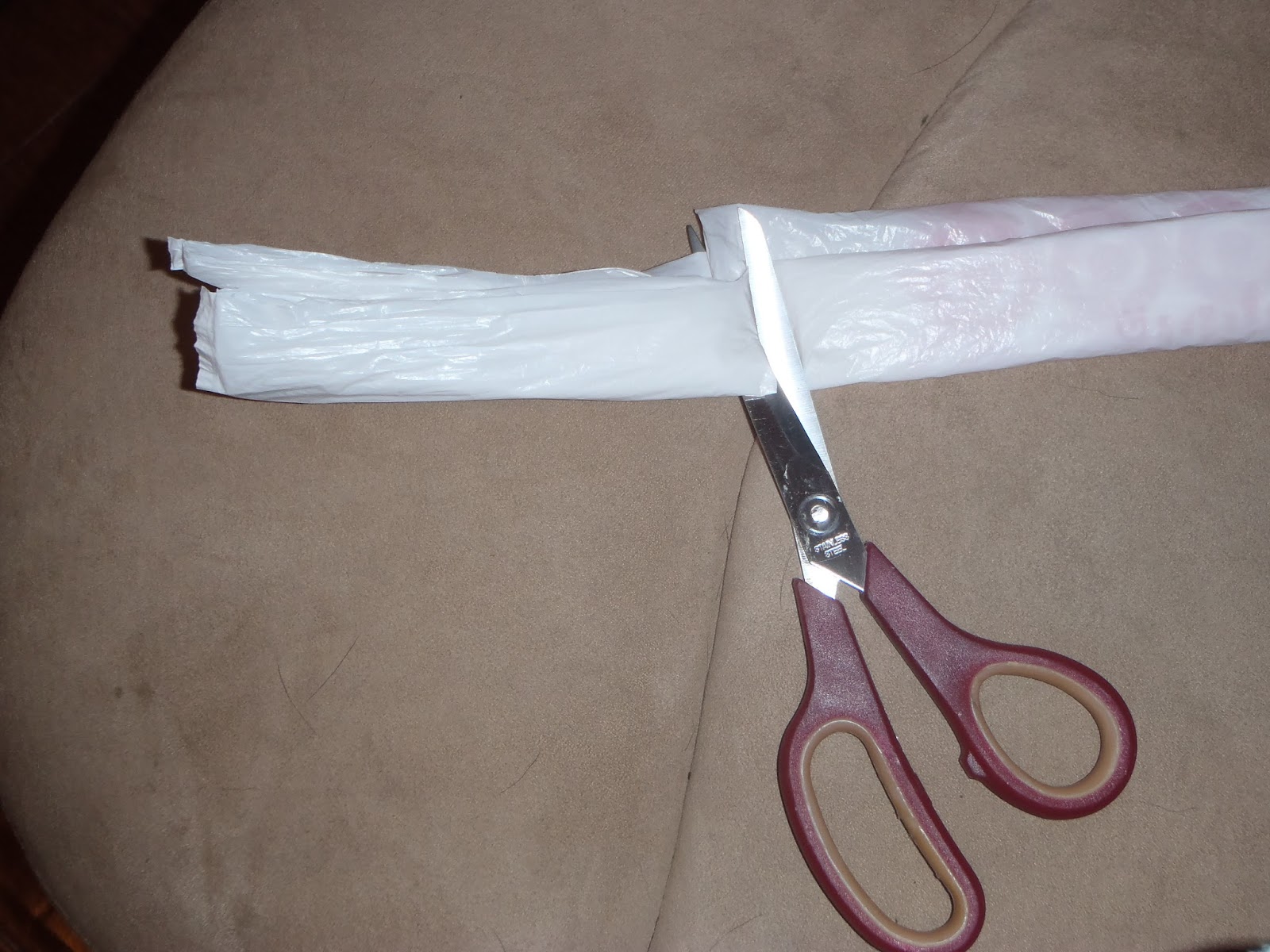 Knitting and Needling How to make mats from plastic grocery sacks