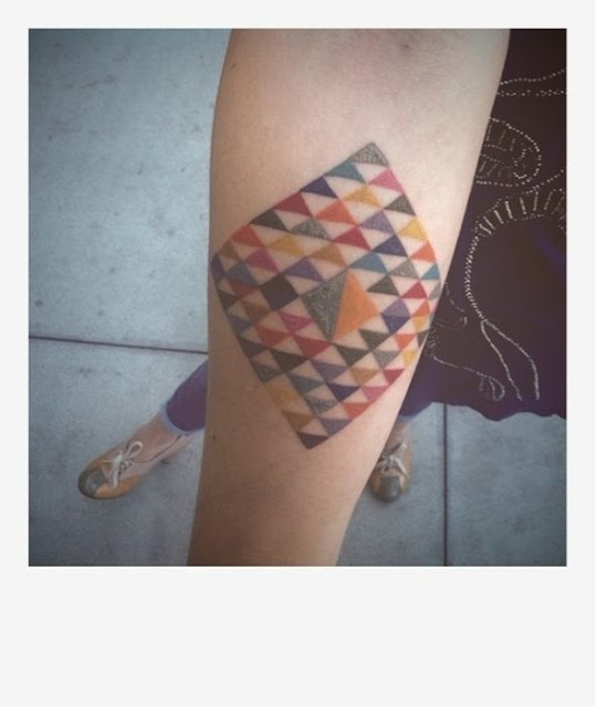 Tatuagens geométricas para as meninas Tatuagens geométricas para as meninas