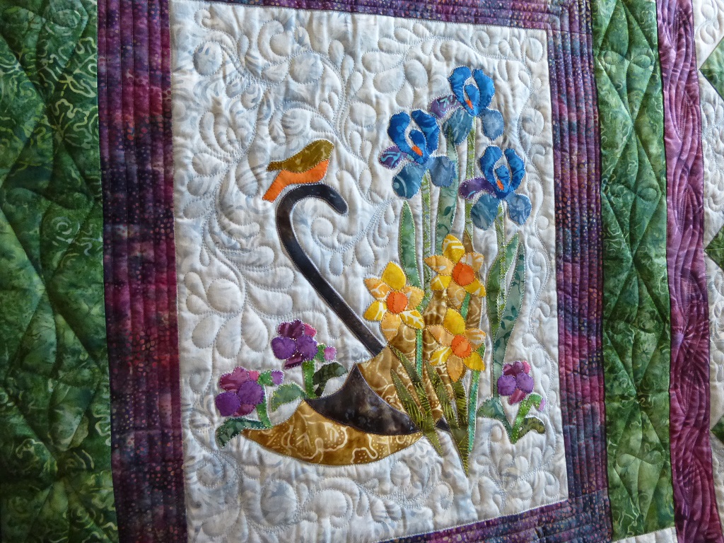 caledonia quilter Seasonal Silhouettes quilt and (ahem) Zucchini