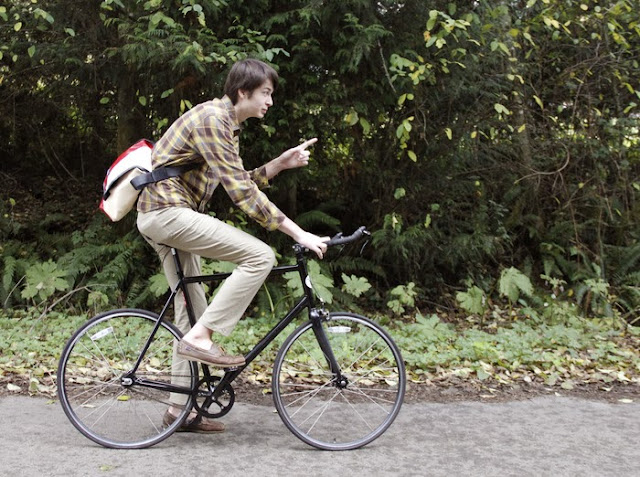 Ledge Pants, los pantalones resistentes, pueden utilizarse para hacer cualquier deporte, como ciclismo