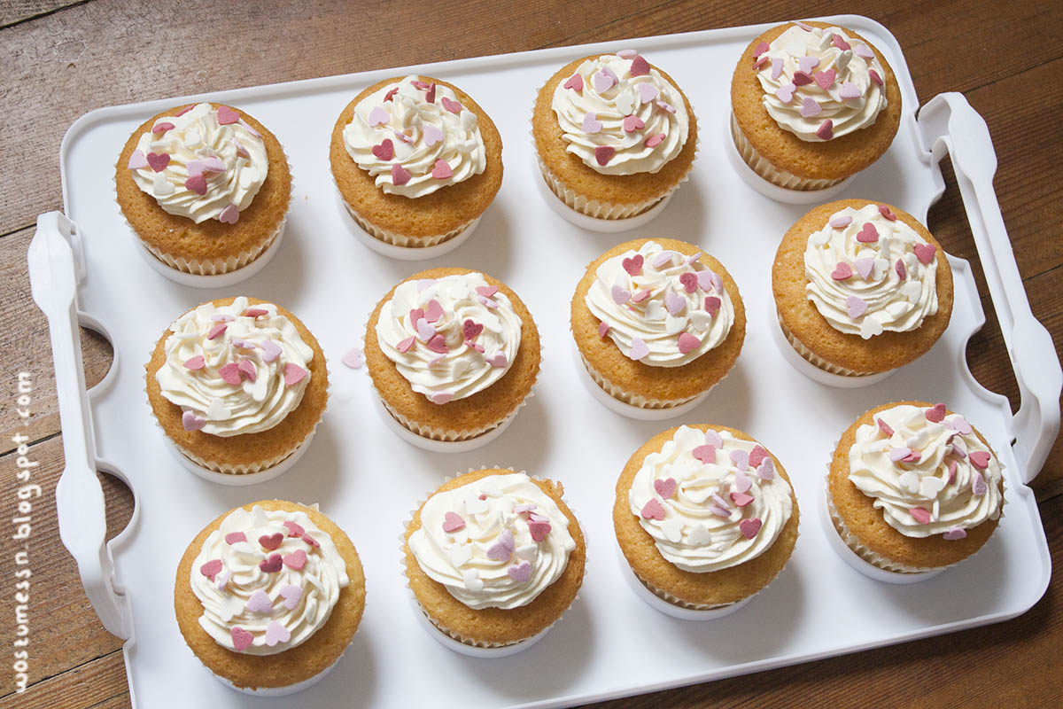Wos zum Essn: Fluffige Limonaden-Cupcakes mit Vanille-Buttercreme-Topping