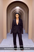 kim kardashian pop-up shop, आकर्षक शरीर के साथ किम की पूरी बॉडी की तस्वीर