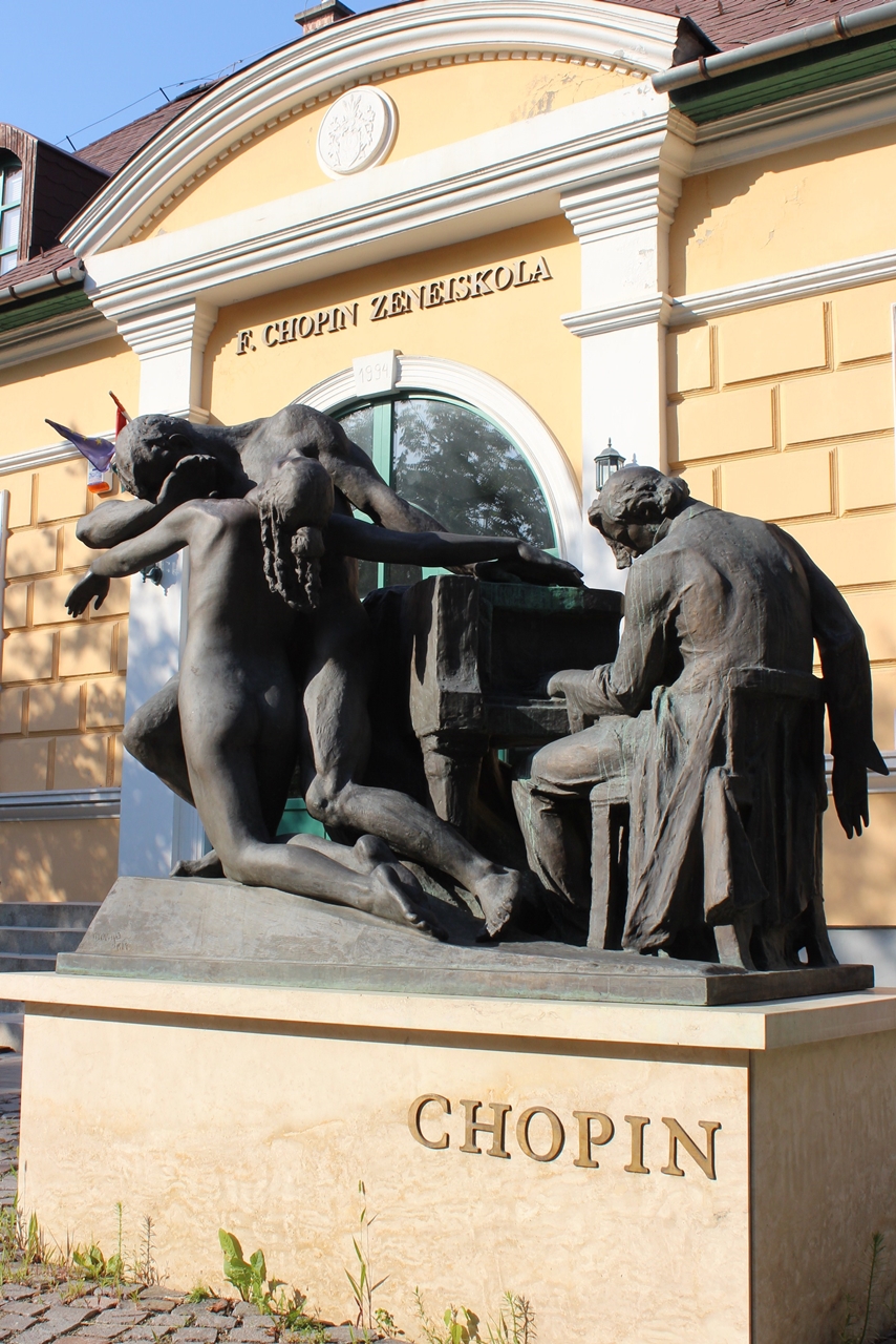 Monument of Frédéric Chopin Music School in Gödöllő,  Hungary 