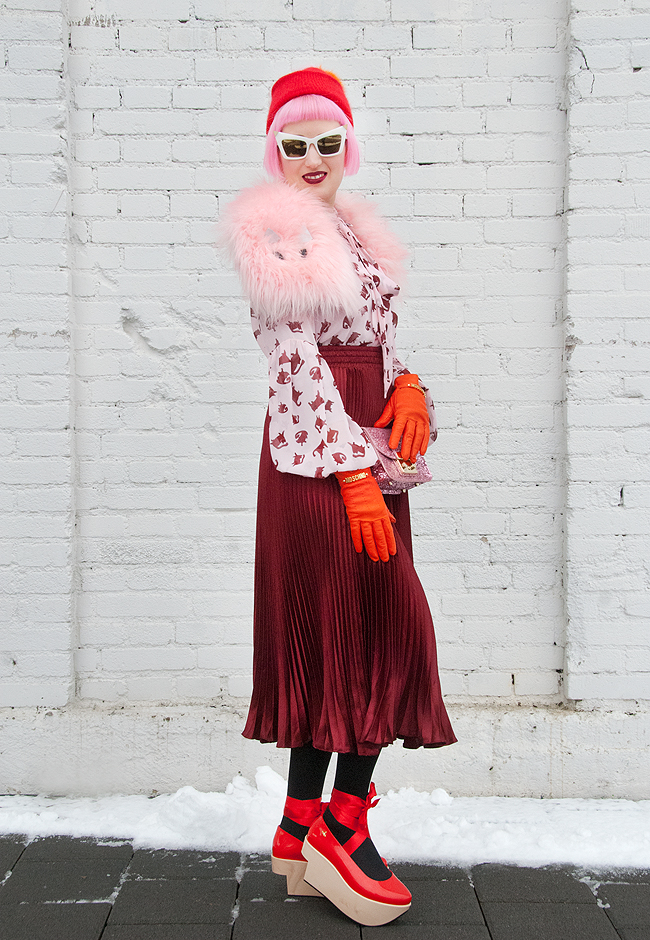 Sara is in Love with… blogger style fashion pink orange red burgundy pleated skirt faux fur cat scarf hat pink hair pinko cat print moschino gloves platform shoes Vivienne Westwood x Melissa Cléo Ferin Mercury Alexander Wang winter look, cat print, pleated skirt