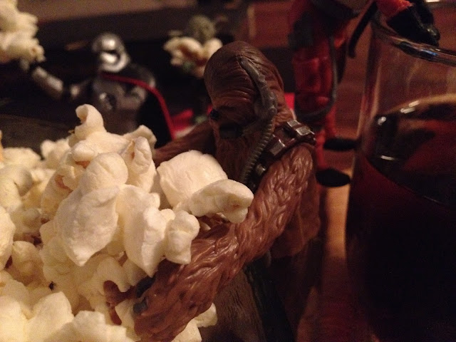 Star Wars + Palomitas de Maíz - Fotos hechas para ver La Comunidad del Anillo - Hoy las tomaré viendo El despertar de la Fuerza - Muñecos Star Wars - el fancine - el troblogdita - el gastrónomo - Star Wars Battlefront - Play Station 4 - Álvaro García - SEO Star Wars + Palomitas de Maíz - Fotos hechas para ver La Comunidad del Anillo - Hoy las tomaré viendo El despertar de la Fuerza - Muñecos Star Wars - el fancine - el troblogdita - el gastrónomo - Star Wars Battlefront - Play Station 4 - Álvaro García - SEO