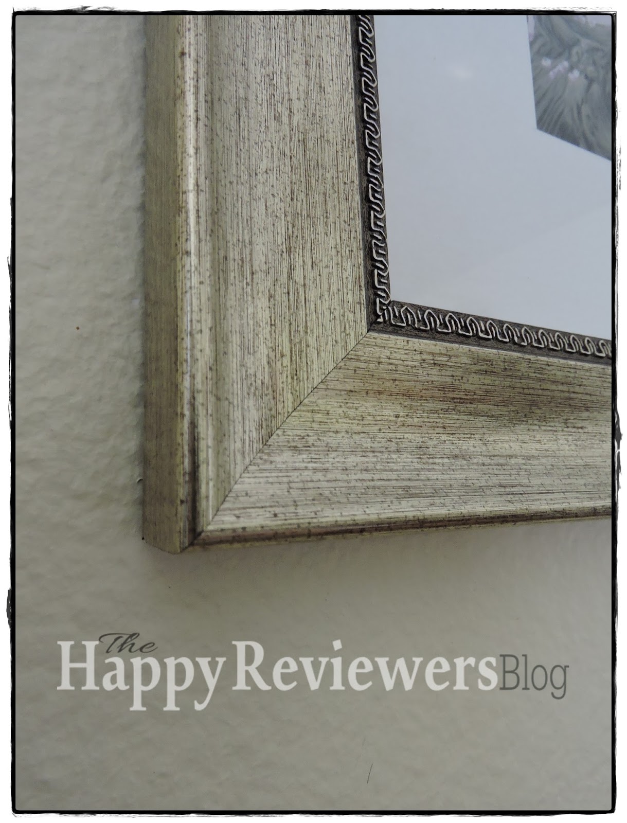The Happy Reviewers Personalizing our walls with (Review