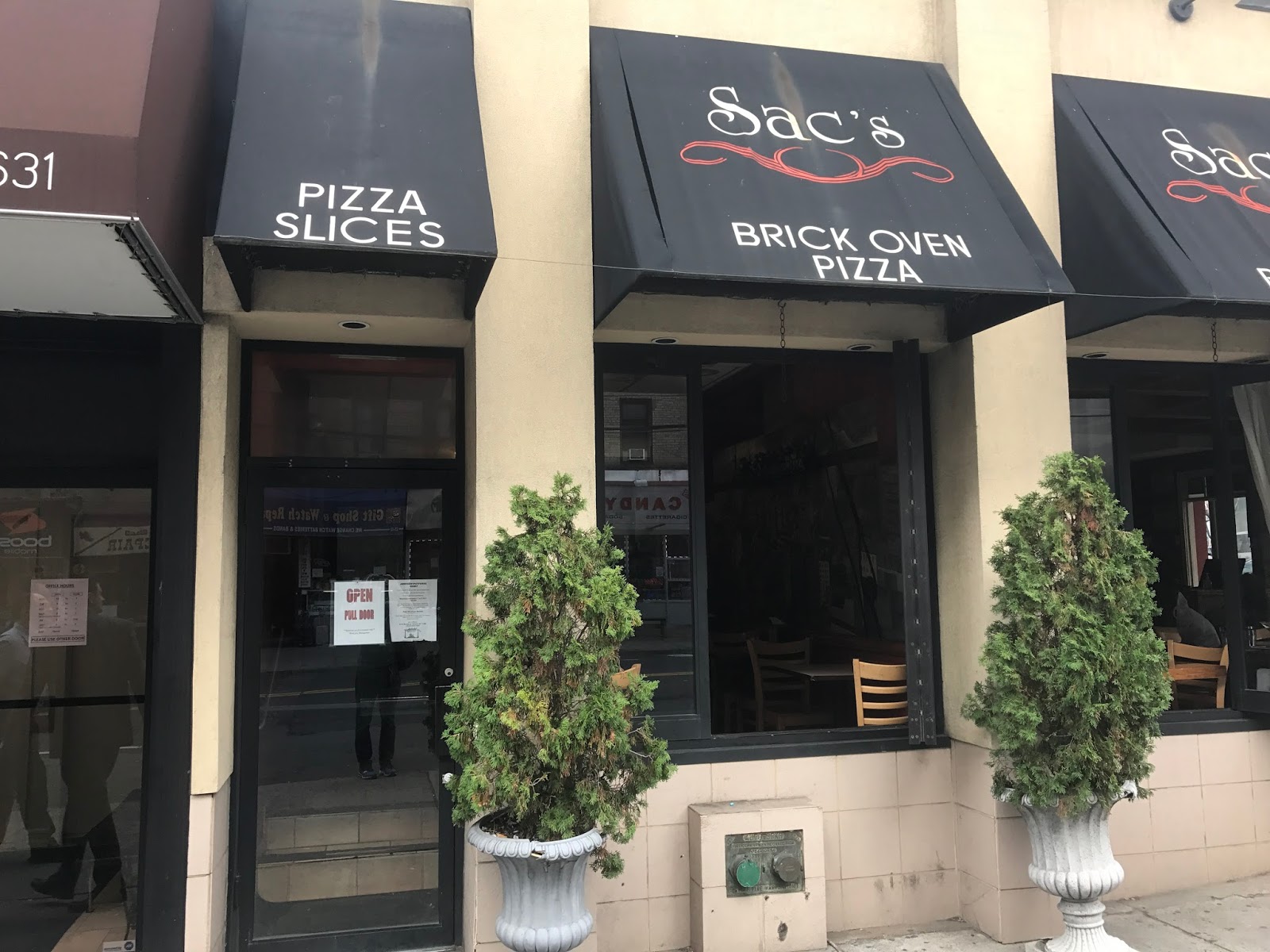 31 Days of Pizza Day 11, 2017 Sac's Place (Astoria, Queens)