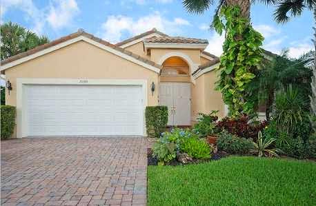 SOLD BY MARILYN JACOBS... beautiful 3 bedroom home in Cascade Lakes, Boynton Beach