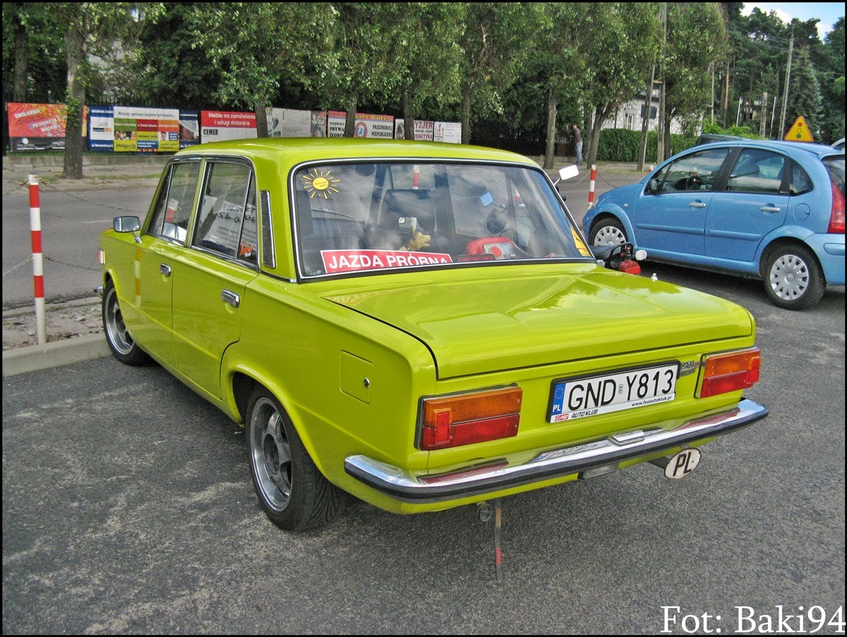 Pobliska Ulica Z Archiwów 19751983 Polski Fiat 125p