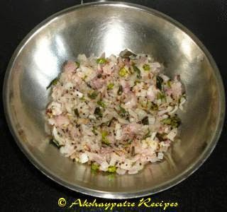 make a tempering with onions and other ingrds