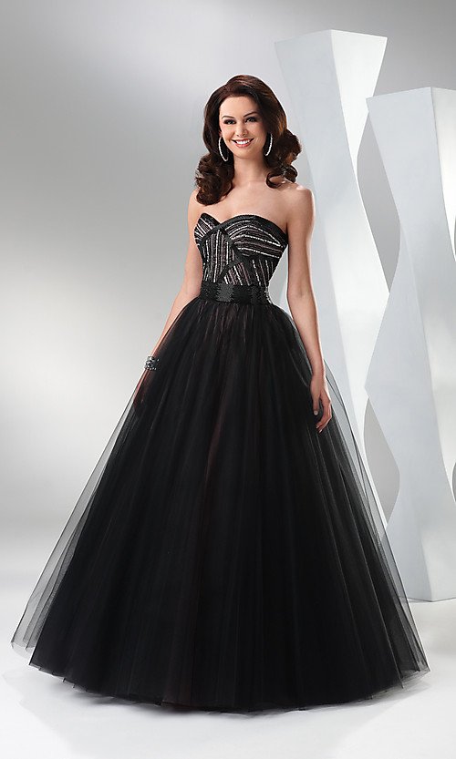 Exposed Fashion Blog Black Strapless Ball Gown