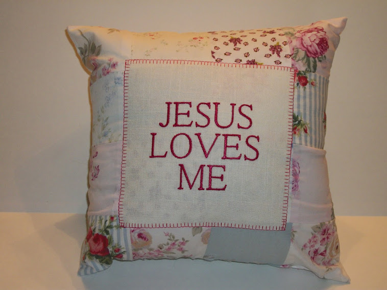 JESUS LOVES ME - Pink/blue/sage