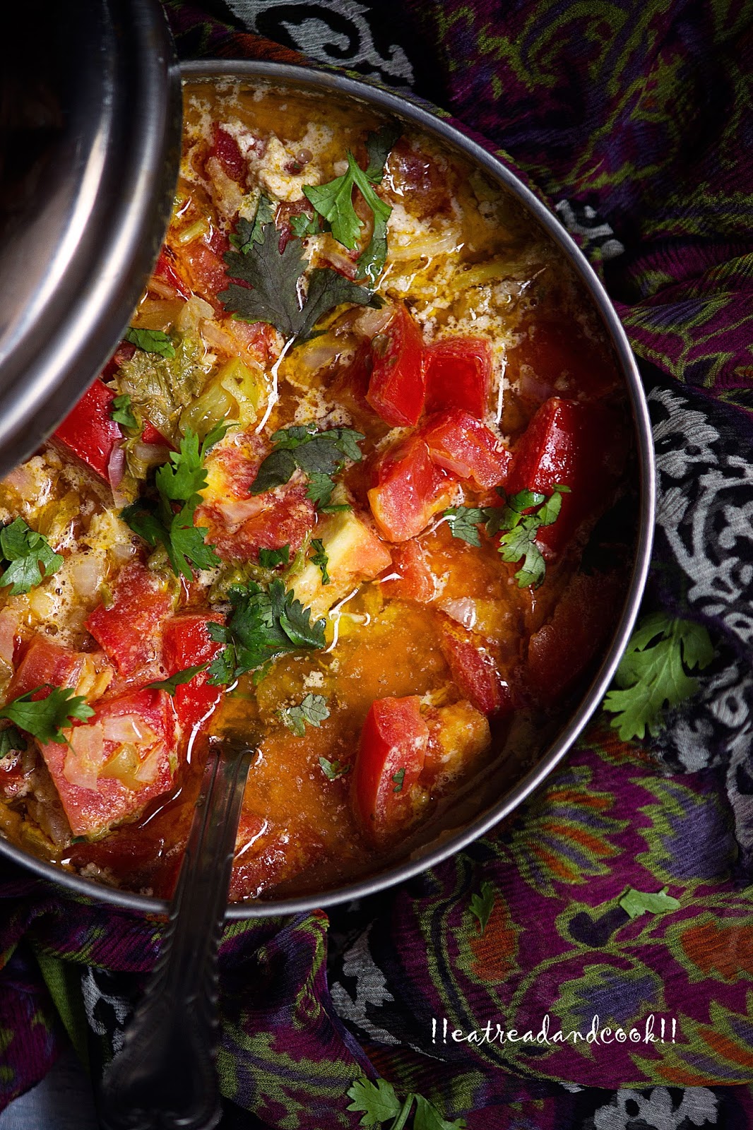 Tomato Bhape / Bengali Style Steamed Tomato