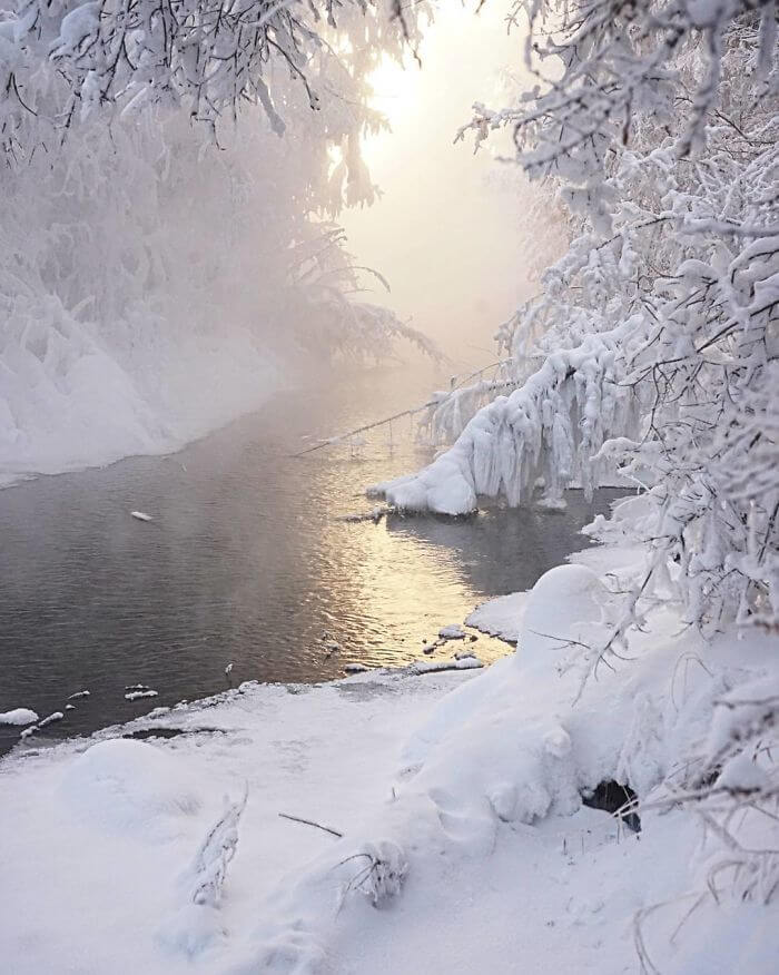 Stunning Images Of The Coldest Village In The World Where The Temperature Reached -62°C (-80°F)!