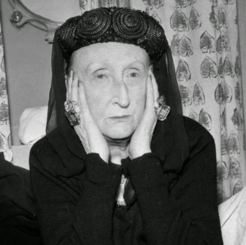 Lucindaville: Edith Sitwell?