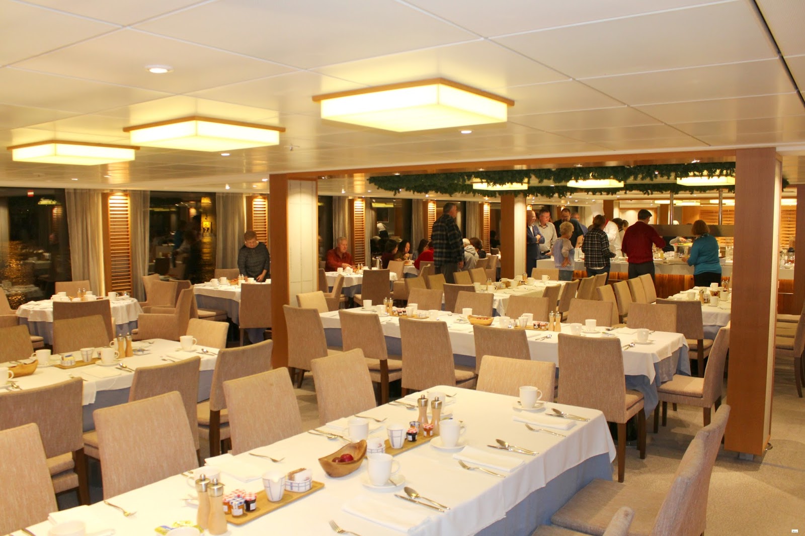 Viking Eir Ship (Viking Cruises) Food and Dining Review Caravan