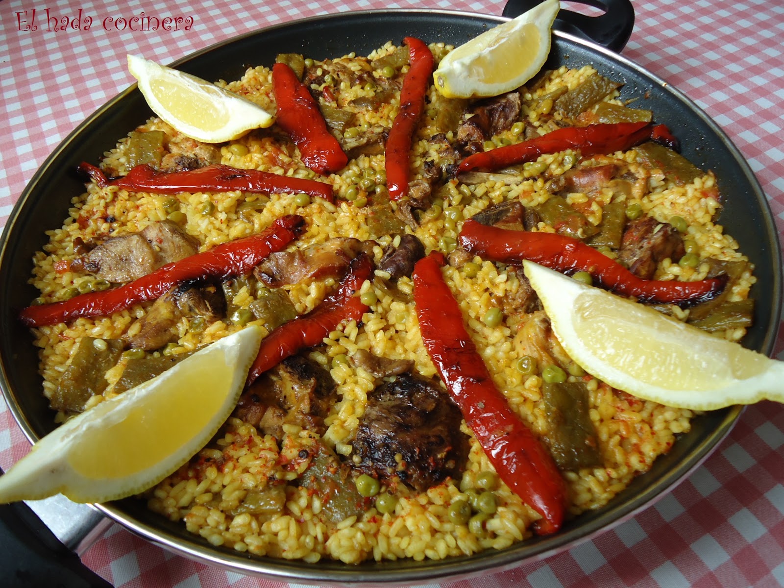 "EL HADA COCINERA (the fairy cook)" Paella de pollo y conejo