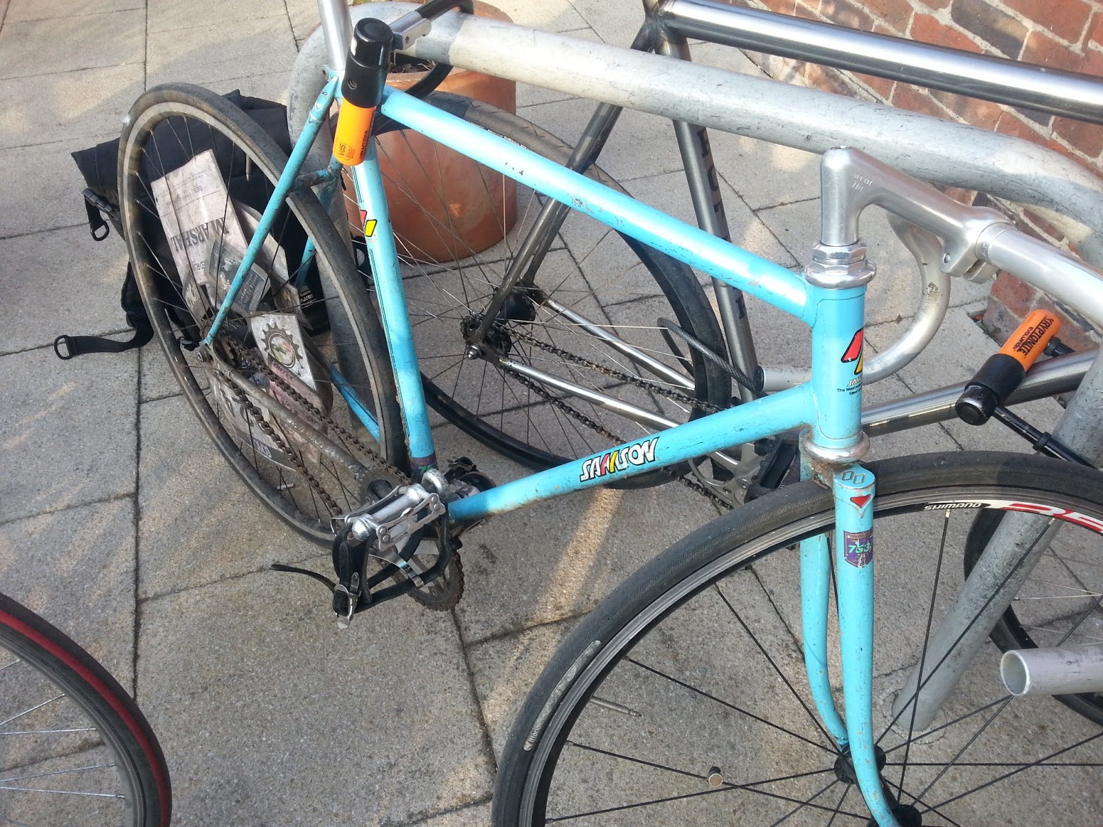 njs track frame