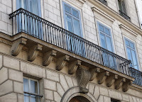 Balcon du 5 quai Voltaire à Paris