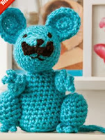 http://www.redheart.com/free-patterns/mustachio-mouse