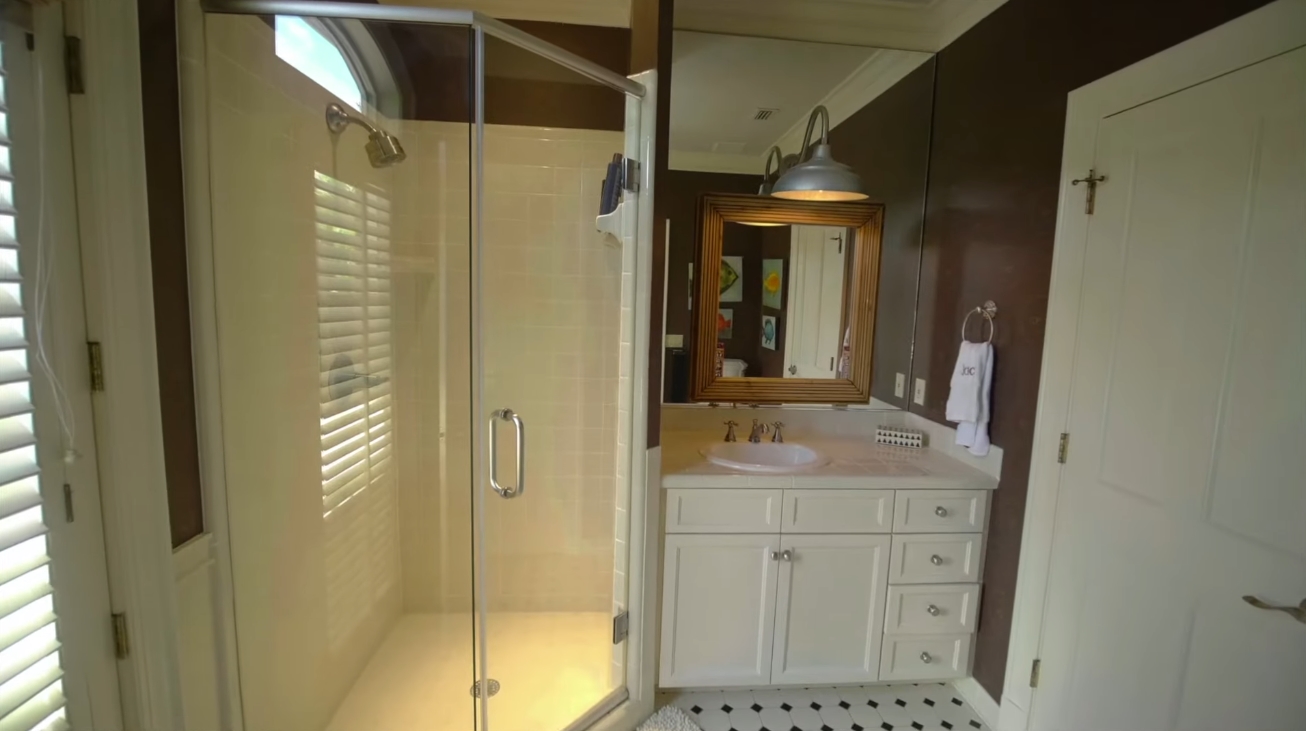 23 Photos vs. 2020 Dixon Lane, St Simons, GA vs. Beachfront Home Interior Design Tour