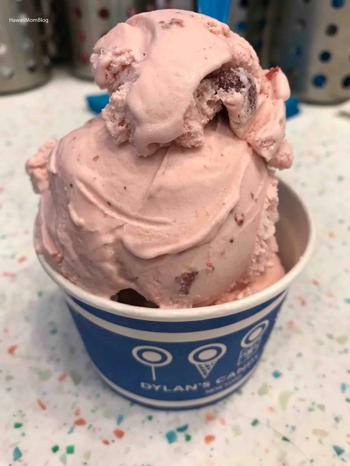 Hawaii Mom Blog Visit New York Ice Cream at Dylan's Candy Bar