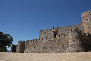 Castillo de Ladrada en moto el viajero motero