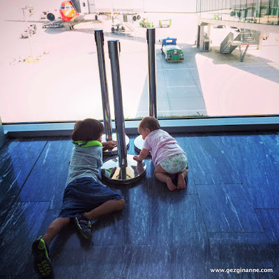 Havaalanı çocukları Airport kids