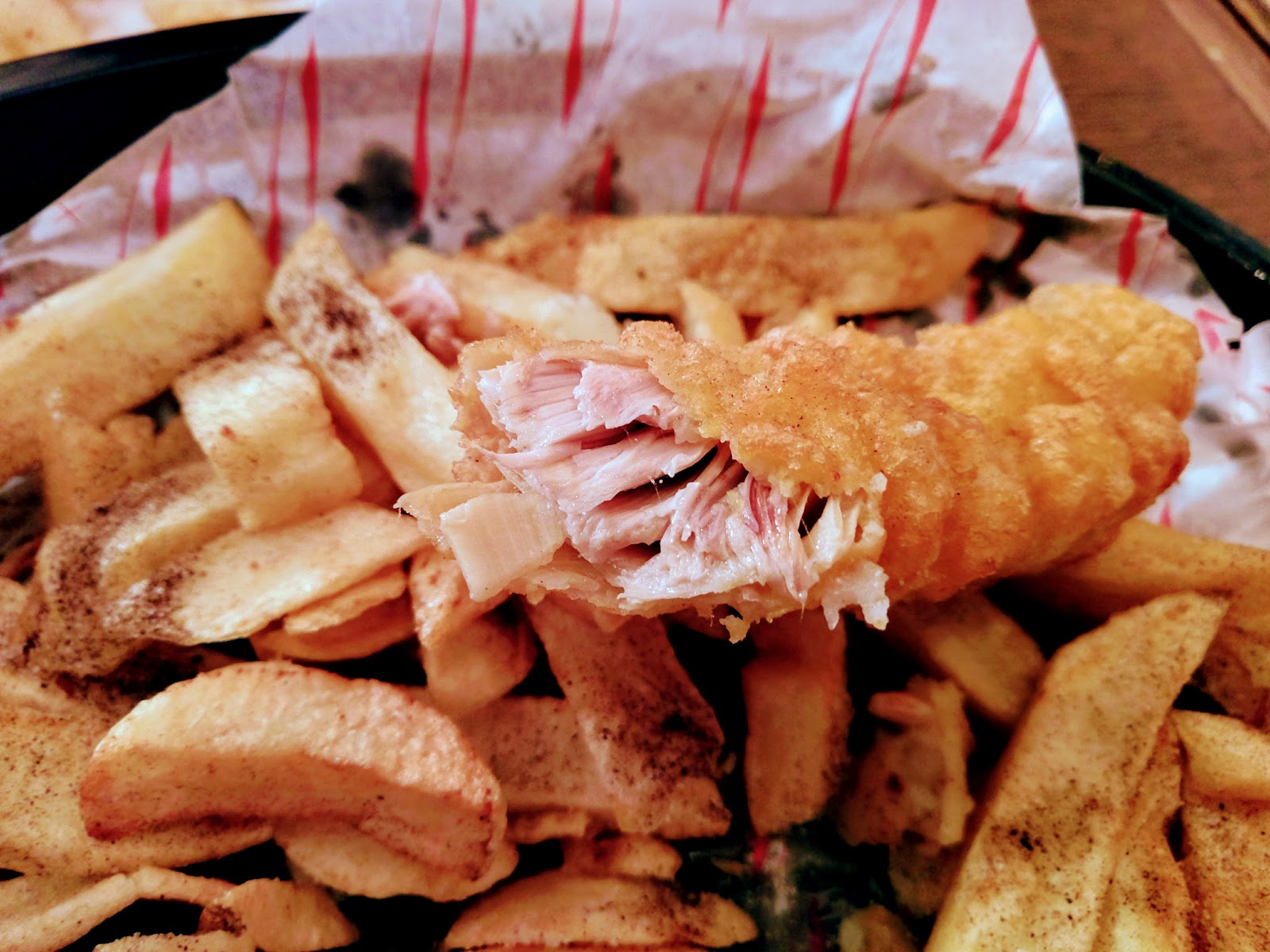 【倫敦 Fish and Chips 推薦】吃過還會再去，有神奇素食炸魚薯條的 Sutton and Sons 炸魚餐廳