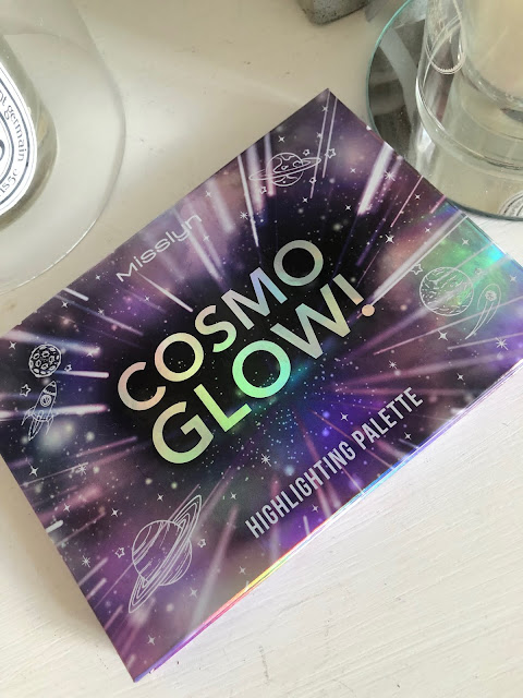 MissLyn Cosmo Glow Highlighter Palette