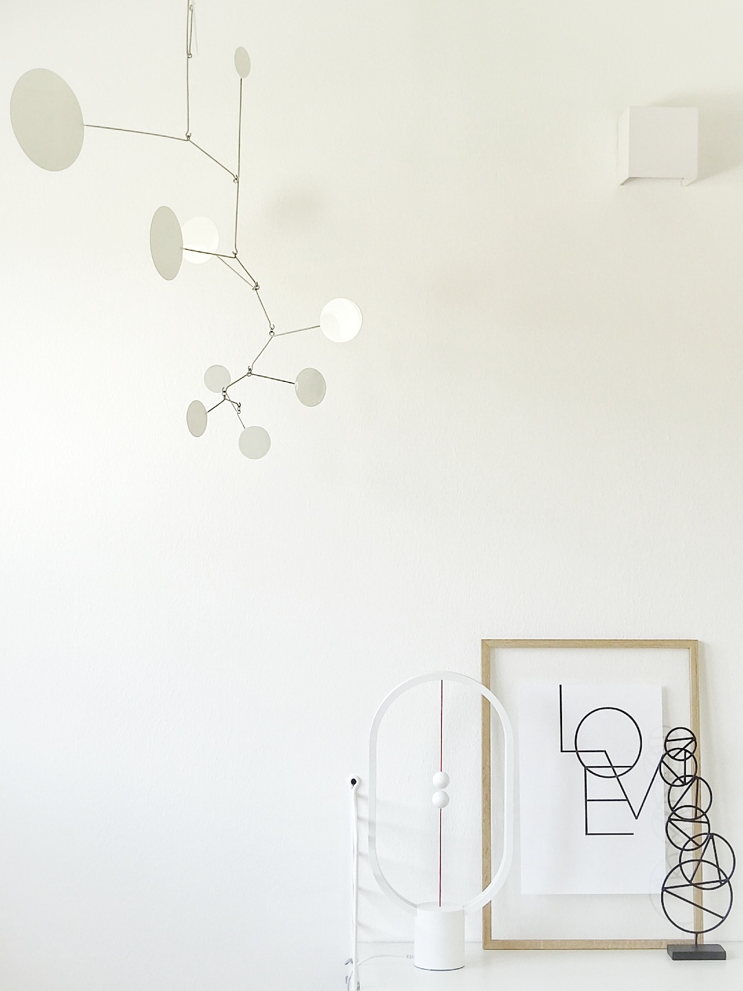 Eine Bilderwand im skandinavisch-minimalistischen Stil - https://mammilade.blogspot.de Eine Bilderwand im skandinavisch-minimalistischen Stil - https://mammilade.blogspot.de