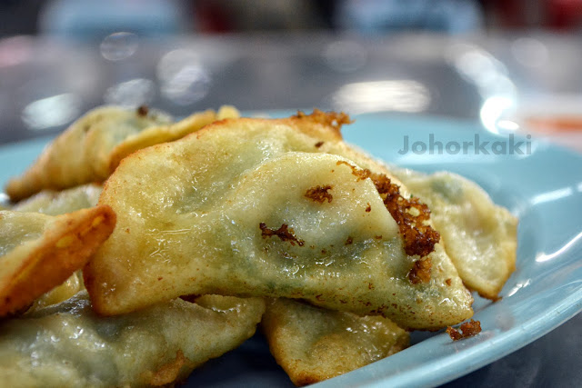 Guo-Tie-锅贴-(Pan-Fried-Dumplings)-Johor-Bahru 