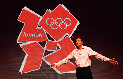 London 2012 logo revealed