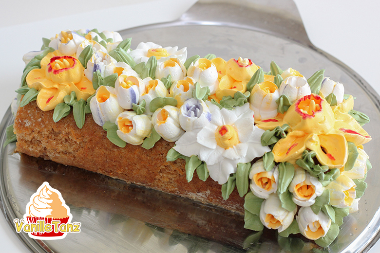 Schokoladen-Biskuitrolle mit Quark-Orangen-Creme - VanilleTanz